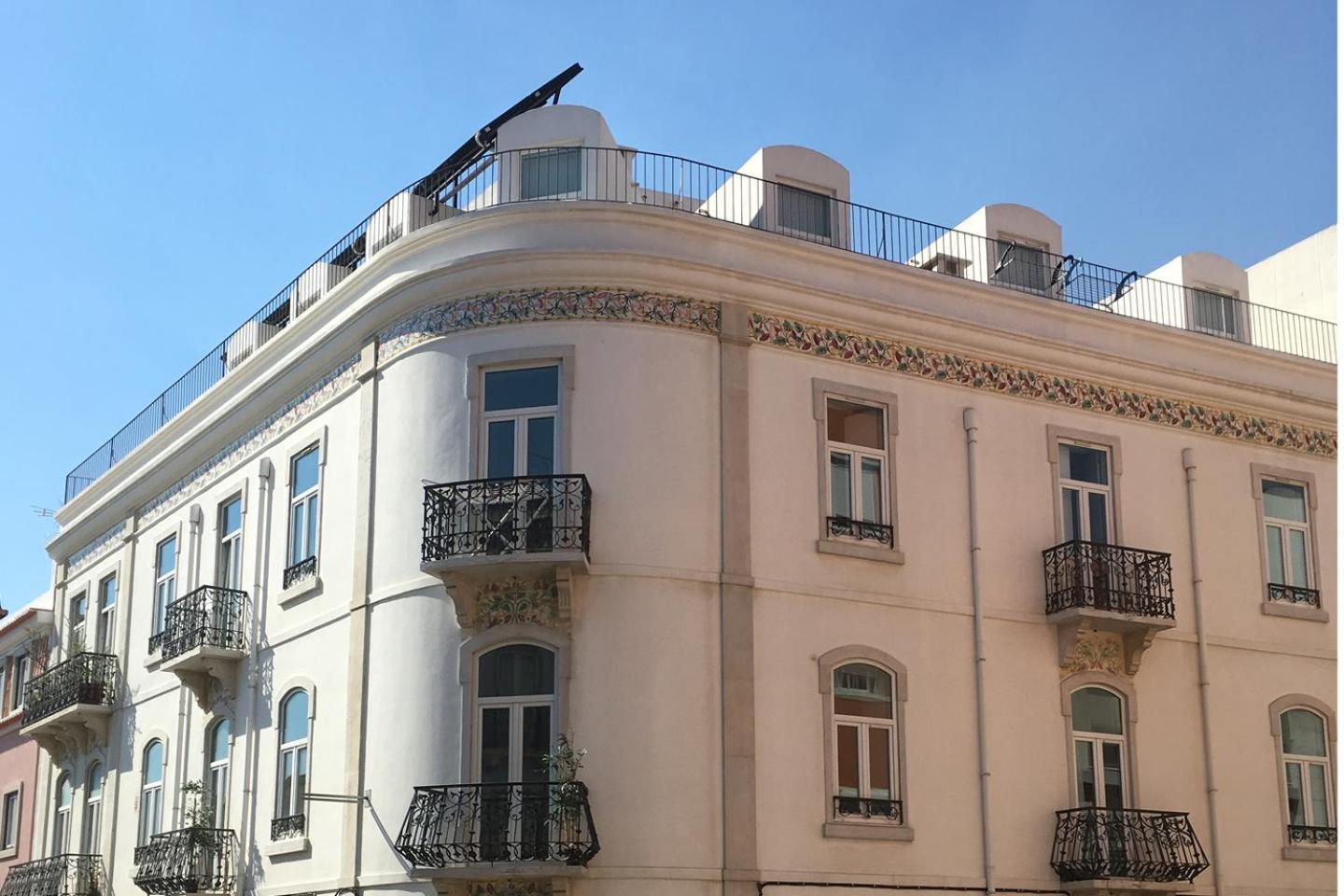 Sunny 3Bdr Apartment In Graca By Lovelystay Lissabon Exterior foto
