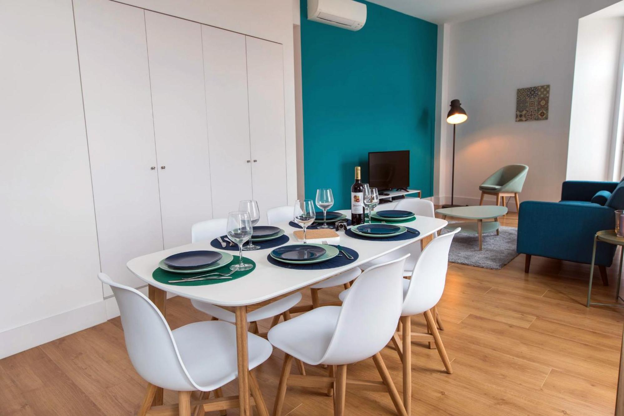 Sunny 3Bdr Apartment In Graca By Lovelystay Lissabon Exterior foto