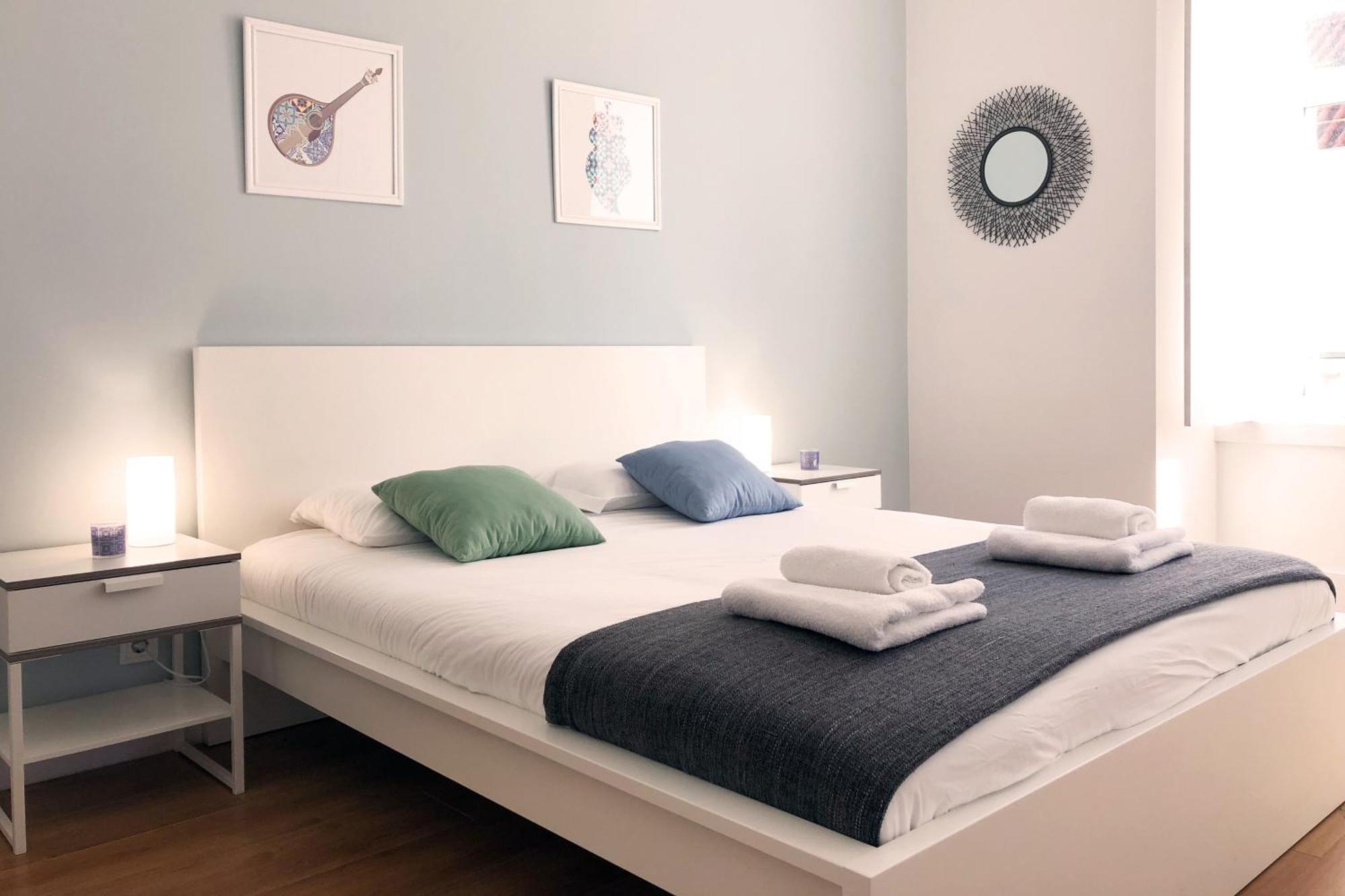 Sunny 3Bdr Apartment In Graca By Lovelystay Lissabon Exterior foto