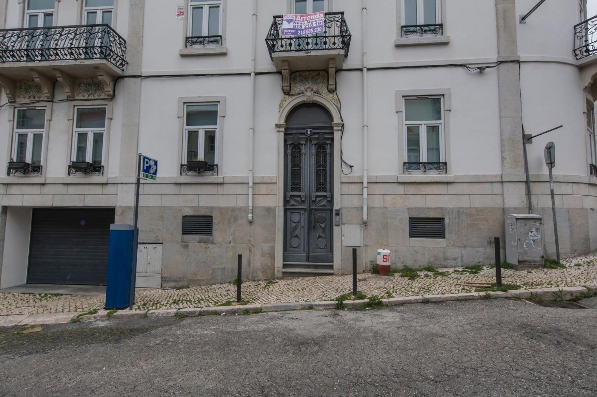 Sunny 3Bdr Apartment In Graca By Lovelystay Lissabon Exterior foto